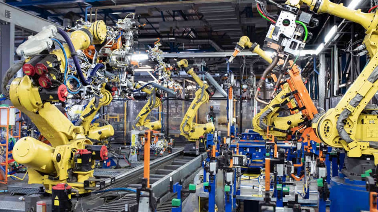 "Las empresas más competitivas serán aquellas que opten por volver a capacitar y mejorar a los empleados actuales", complementa el informe del Foro Económico Mundial.