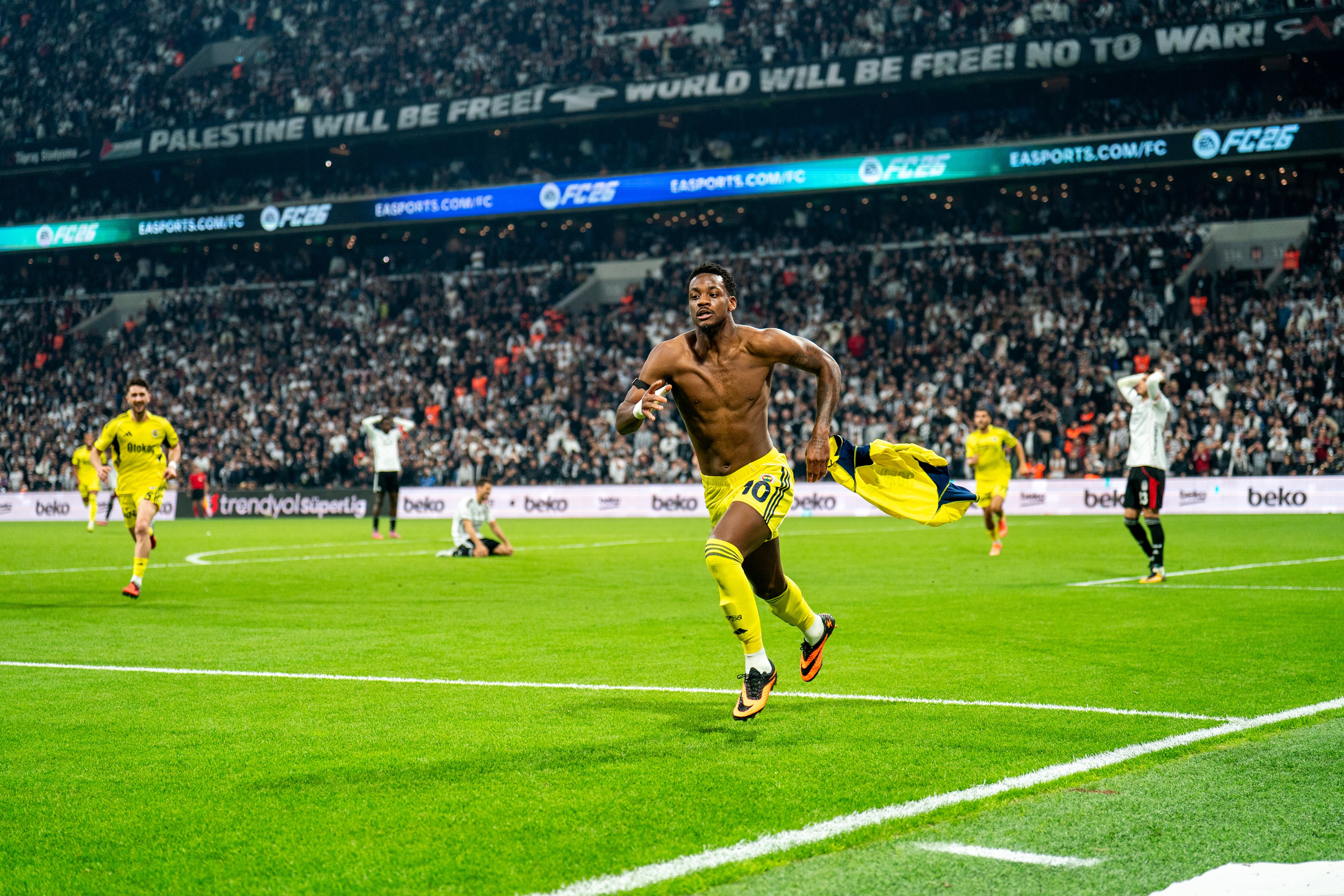 Jhon Jáder Durán dio el triunfo en el clásico a Fenerbahçe