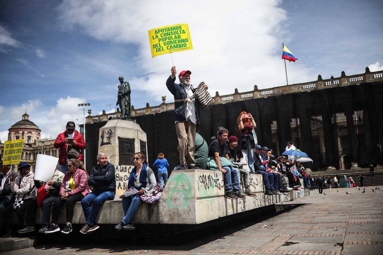 Marcha a favor de la consulta popular y de las reformas del gobierno del presidente Gustavo Petro