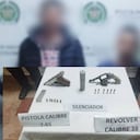 Al momento de su captura, los presuntos delincuentes tenían en su poder 2 armas de fuego y un silenciador.