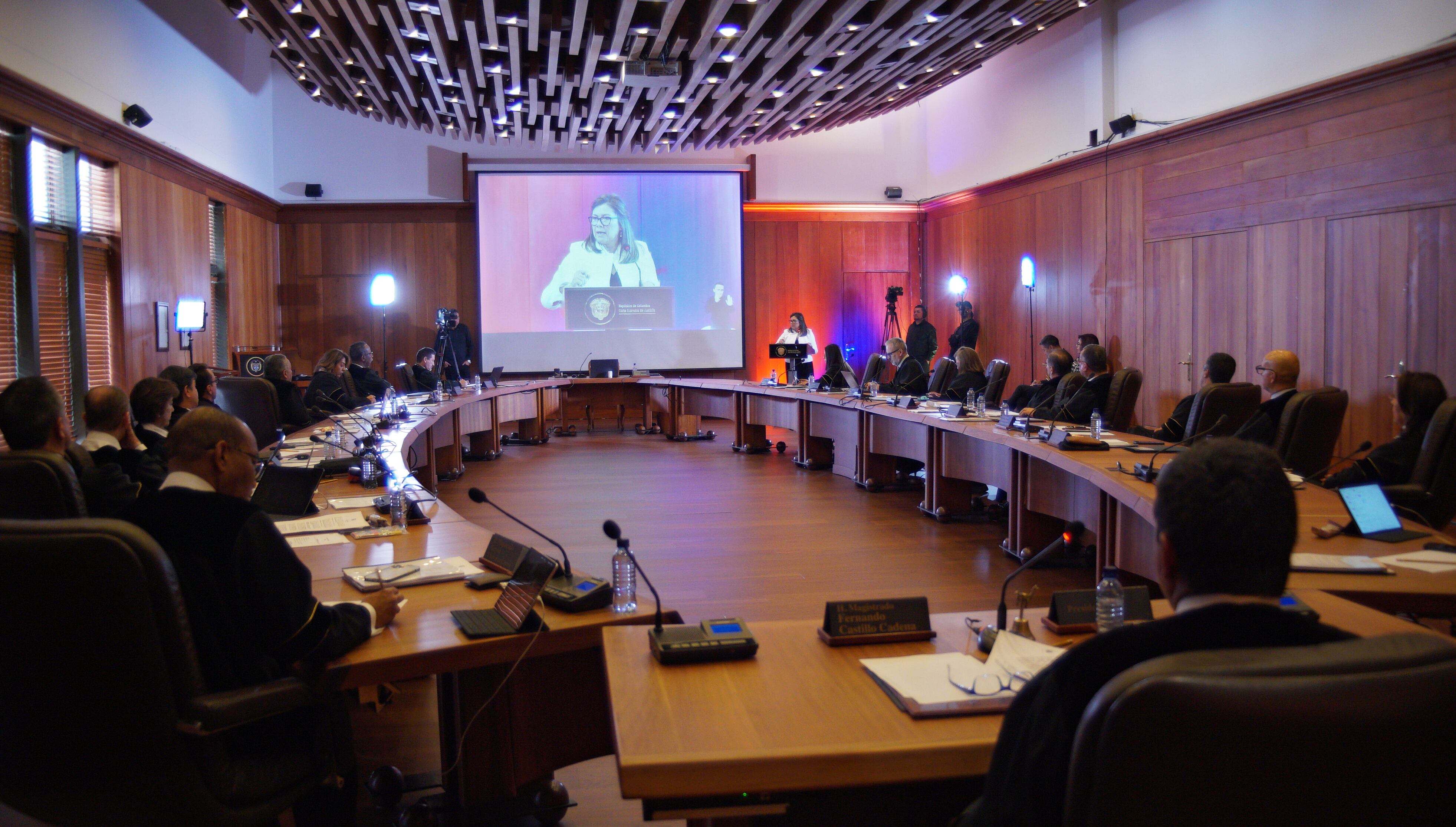 Ternadas a la Fiscalía 
Ángela María Buitrago 
se presentaron ante la Corte Suprema de Justicia, que deberá tomar su decisión a mediados de diciembre
Bogota noviembre 23 del 2023
Foto: Prensa Corte Suprema de Justicia