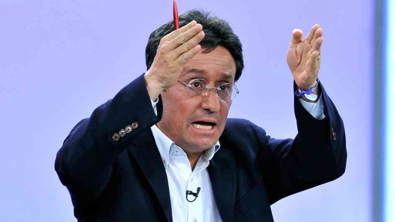 Francisco Santos respondió a artículo que asegura plan de Duque para derrocar a Maduro.