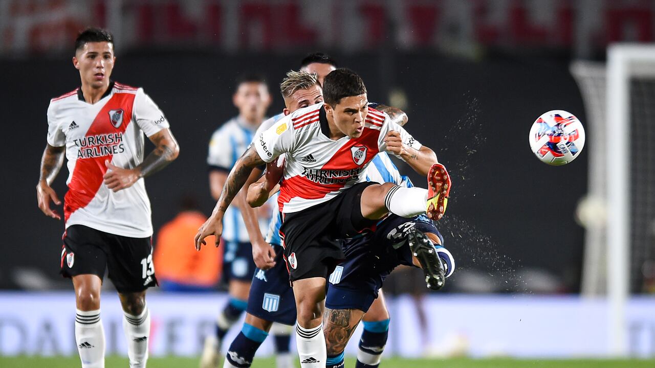 El colombiano disputó 30 minutos en el empate de los suyos ante Racing por la cuarta fecha.