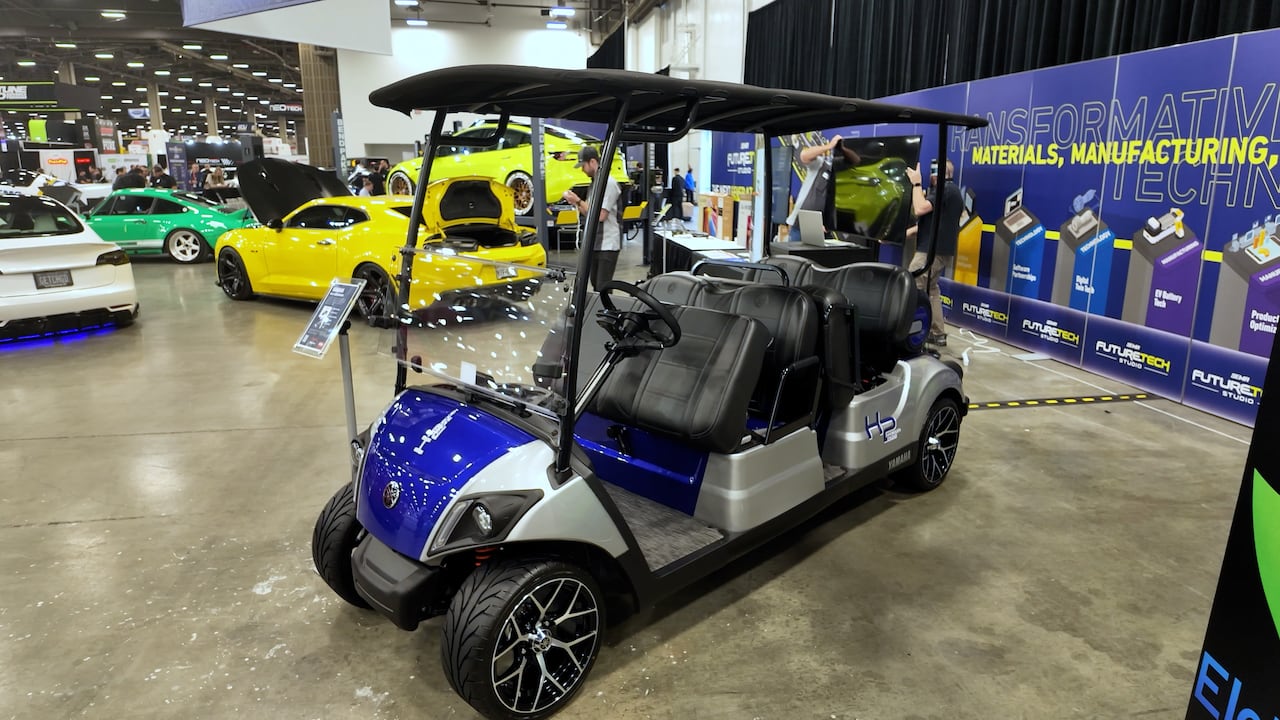 Yamaha presentó el primer carro de golf propulsado por hidrógeno.