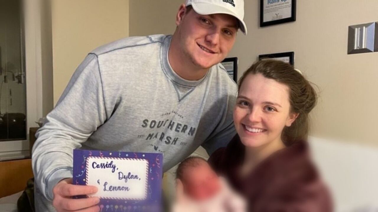 El nacimiento de la pequeña Lennon se presentó el pasado domingo 18 de diciembre en Alabama, Estados Unidos.