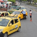 Tras el anuncio de la Empresa Gases de Occidente de la Suspensión del Servicio de Gas Domiciliario, Comercial y Vehícular, Largas filas se pueden observar en la Estación de servicio ubicada en la Cra 15 con Calle 52.