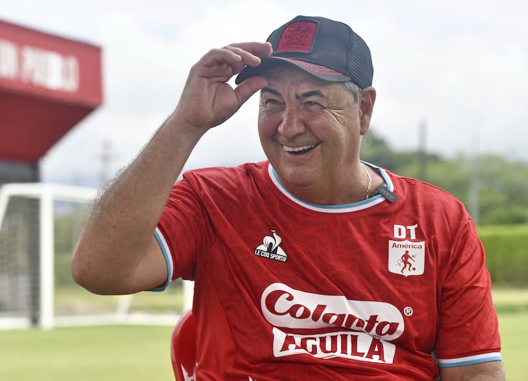Futbol:  Jorge "Polilla" Da Silva, entrenador de  América de Cali: Foto José L Guzmán. El País