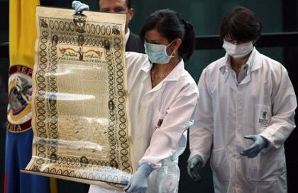 En los próximos días comenzará el proceso químico de restauración y limpieza de los documentos.
