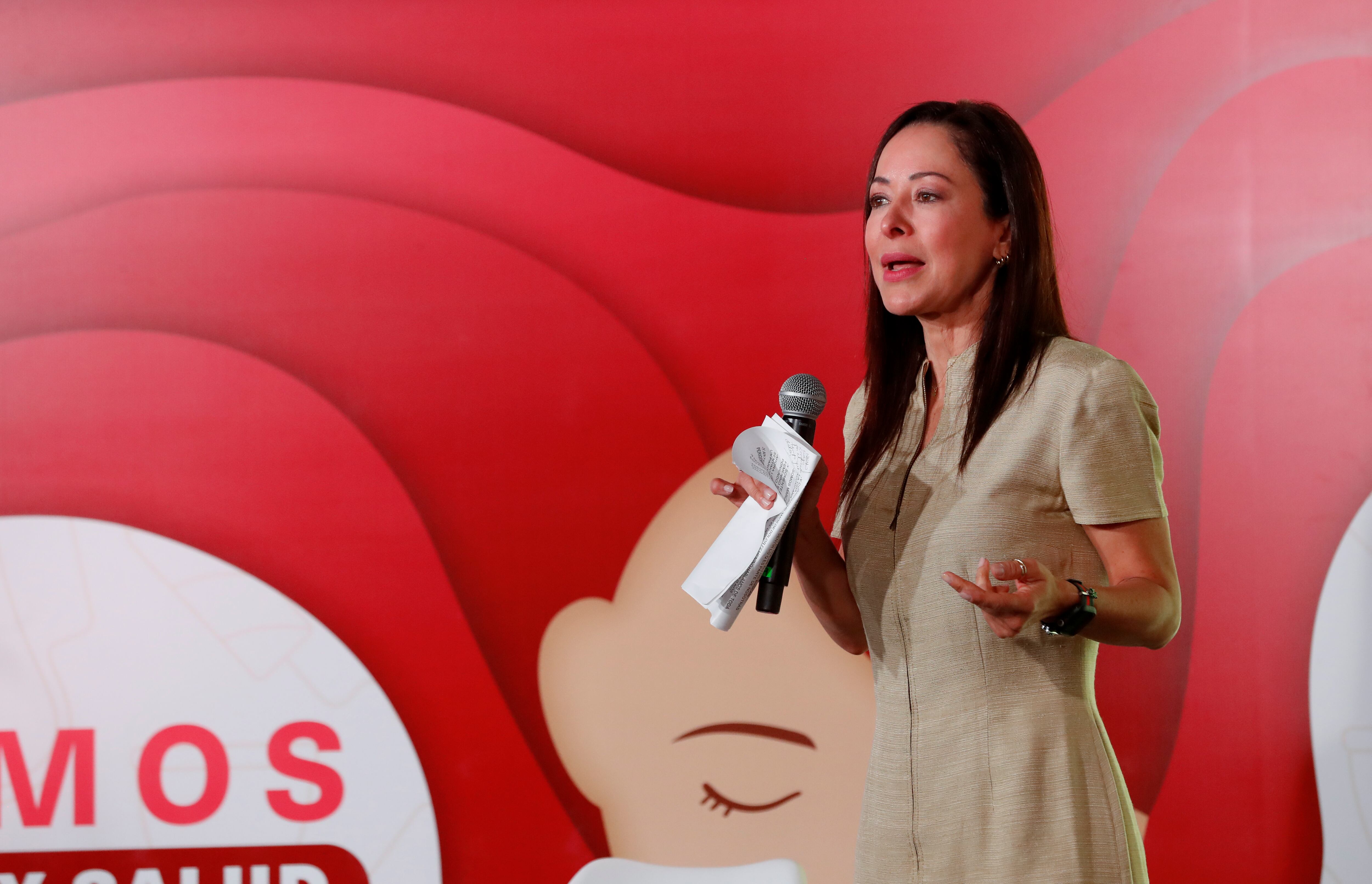 El foro cerró con la intervención de Flavia Dos Santos, psicóloga y sexóloga la cual con sus palabras motivó a todas las presentes a seguir siendo guerreras.