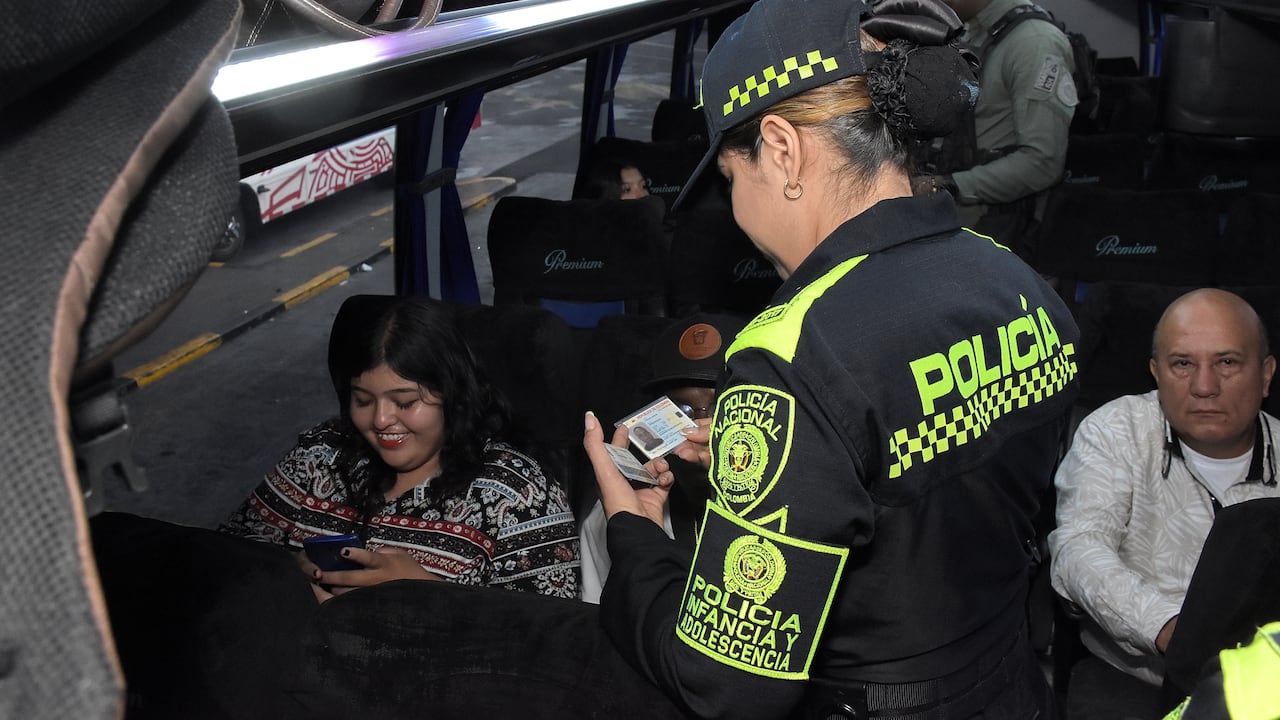 Lanzamiento Plan de Seguridad Semana Santa en Familia desde la Terminal de transportes de Cali.
