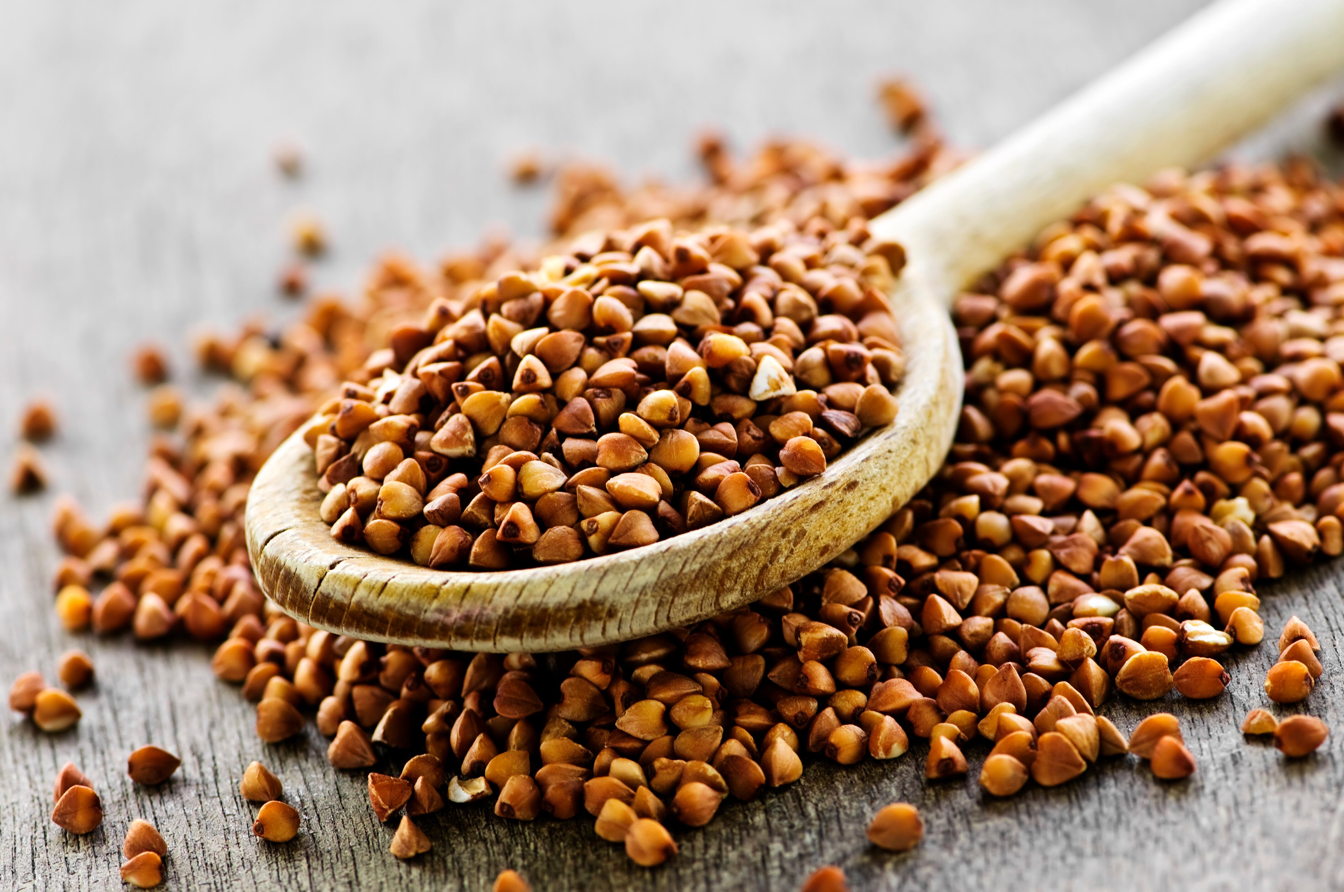 El trigo sarraceno contiene muchos beneficios para la salud.