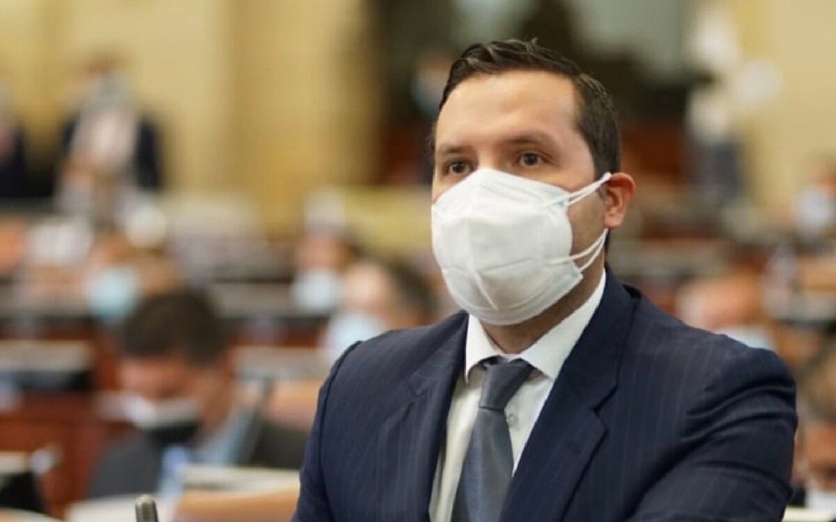 Representante Jaime Lozada.