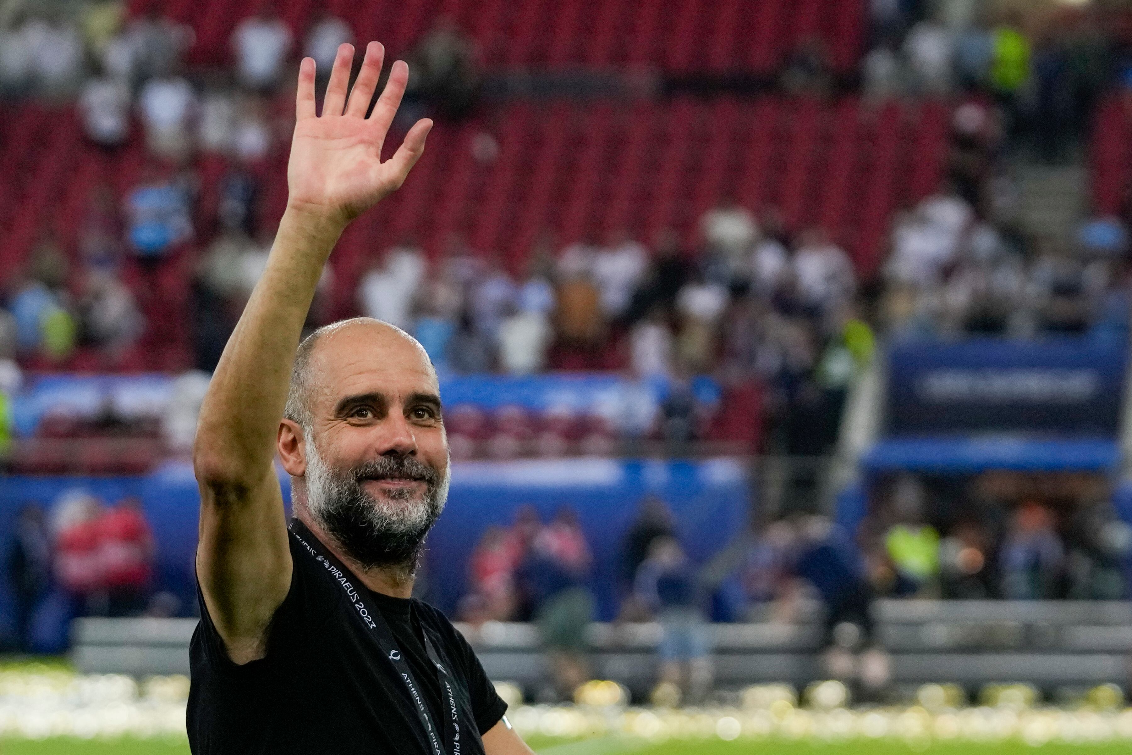 Pep Guardiola celebrando el título de la Supercopa de Europa.