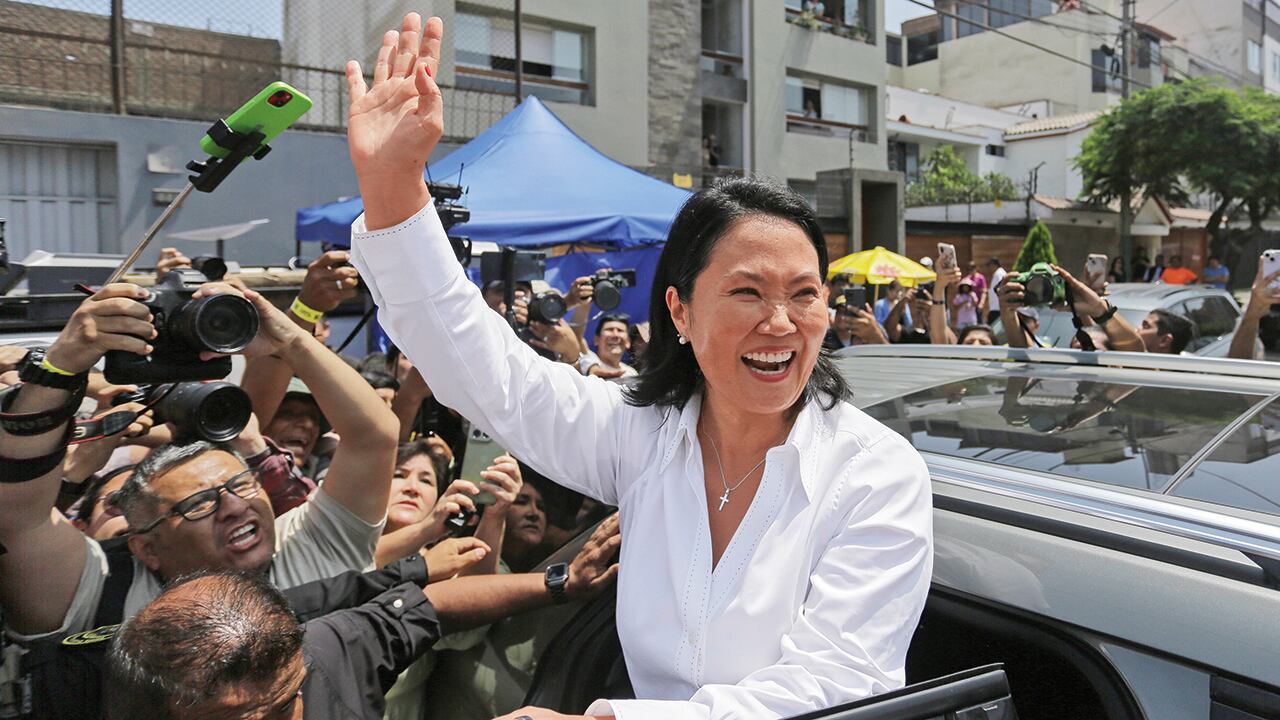 Keiko Fujimori aseguró su paso a la segunda vuelta.