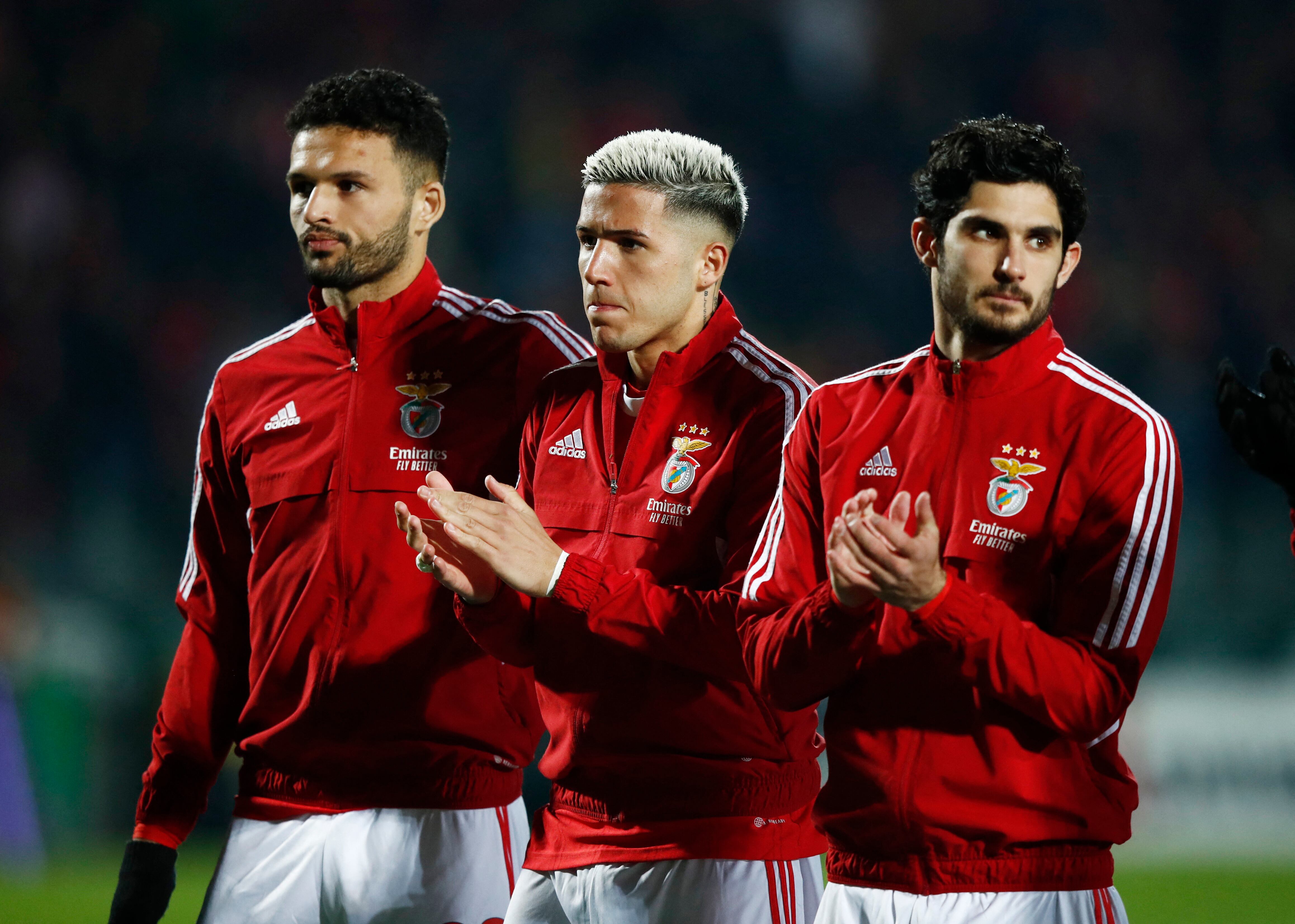Soccer Football - Primeira Liga - Pacos de Ferreira v Benfica - Estadio Capital do Movel, Pacos de Ferreira, Portugal - January 26, 2023 Benfica's Goncalo Ramos, Enzo Fernandez and Goncalo Guedes before the match REUTERS/Pedro Nunes