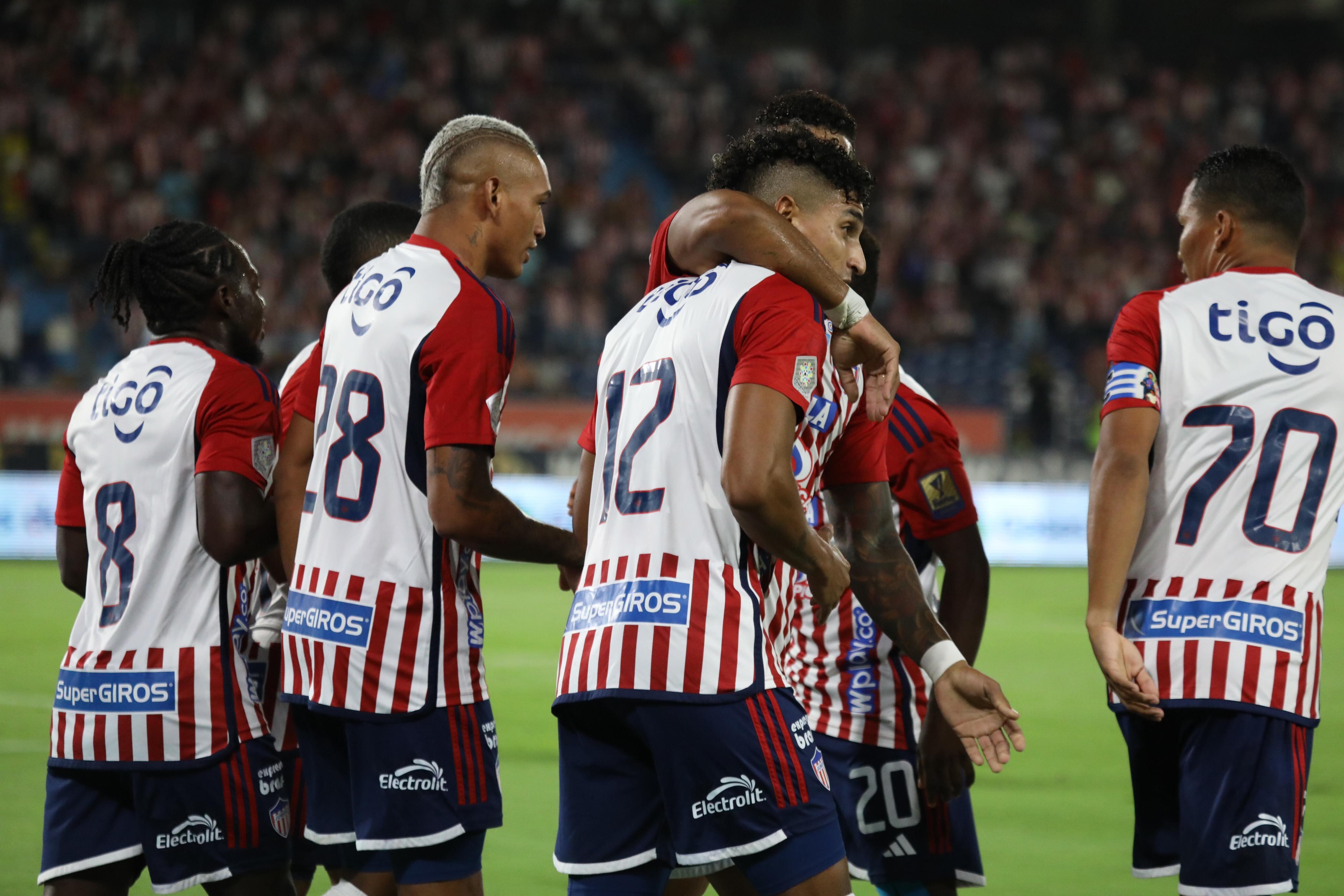 Junior está en peligro de perder su lugar en los cuadrangulares