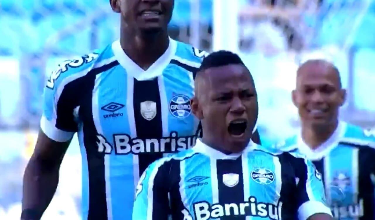 Jaminton Campaz figura con Gremio en Brasil