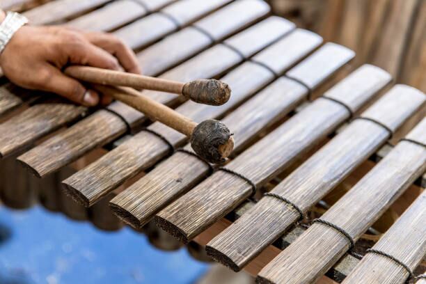 Música de marimba del Pacífico sur. Las comunidades afrocolombianas de Nariño, Cauca y Valle del Cauca se identifican con los bailes y cantos ambientados por bundes y currulaos, al son de marimbas, maracas y tambores. Foto: Getty Images