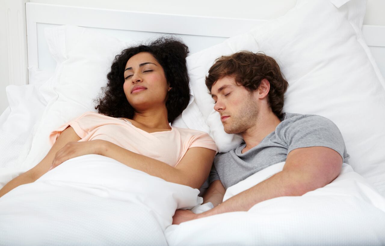 Pareja durmiendo