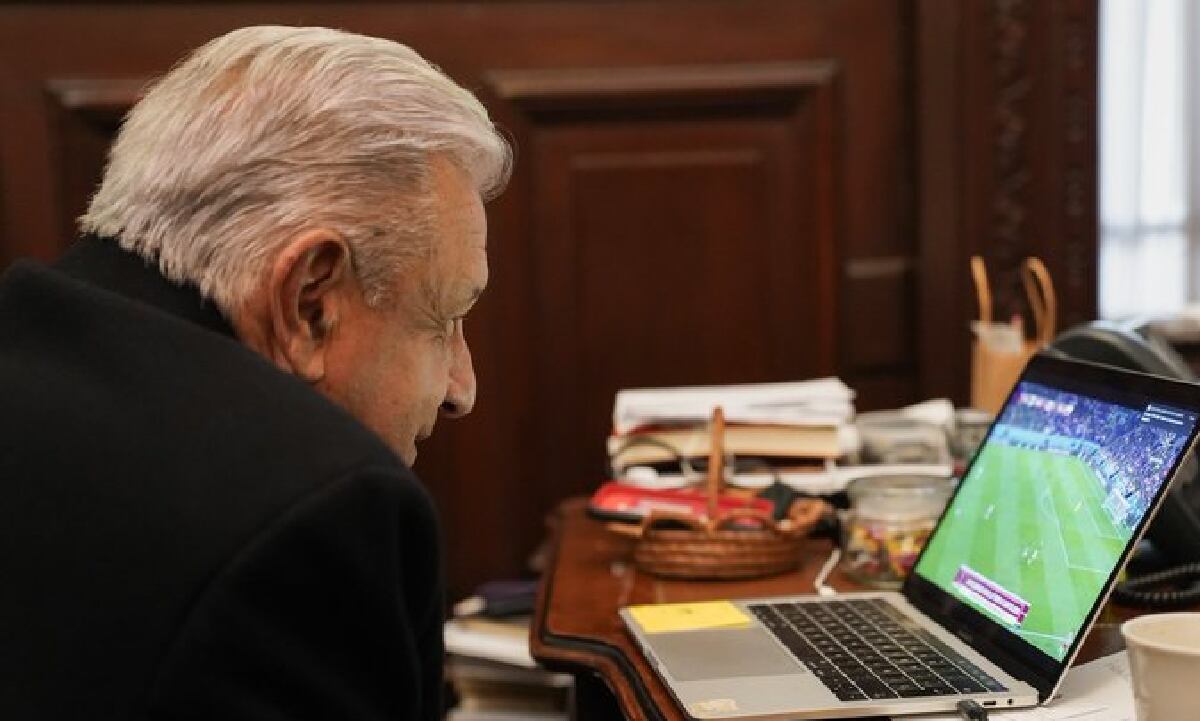 El mandatario de México había reconocido el papel fundamental que 'Memo' Ochoa desempeñó en el partido ante Polonia.