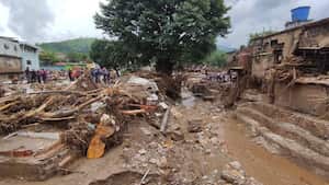 Deslizamiento en Las Tejerías, Venezuela, ha dejado al menos 25 muertos y 52 desaparecidos.