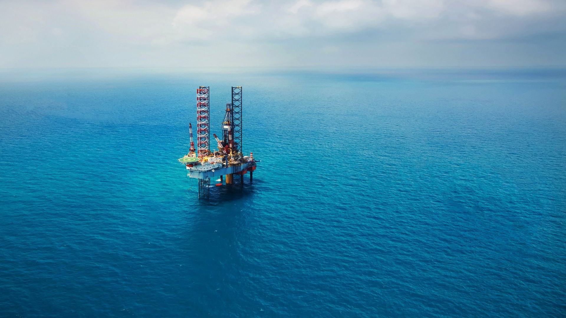 Japón busca aprovechar la tecnología para acceder a recursos ubicados bajo el lecho oceánico.