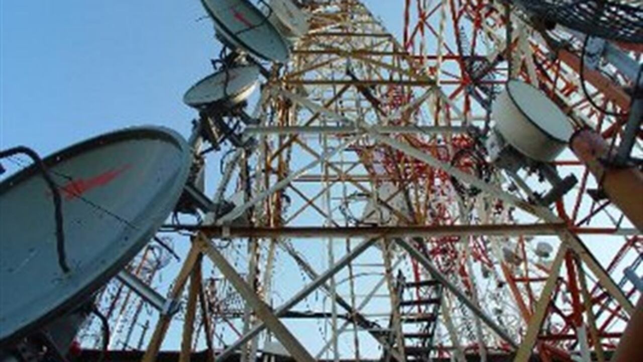 Infraestructura construida por operadores de telefonía móvil le pertenece al Estado.