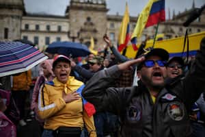 Reservistas en la plaza de bolívar