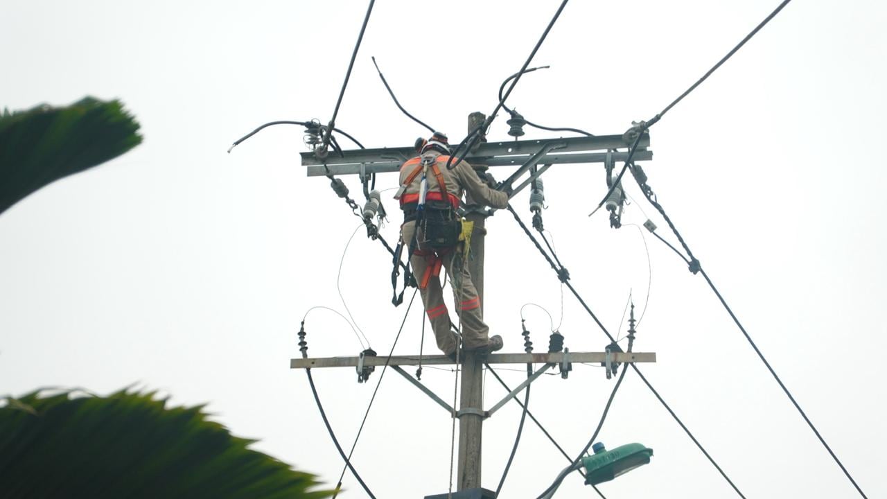 Trabajos de acueducto, agua y energía Emcali