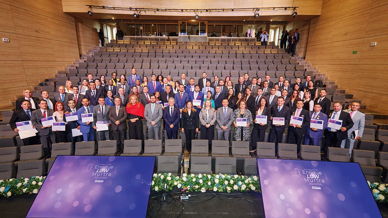 El premio fue creado mediante decreto en 1993 y desde entonces la Fiscalía cumplió con el reconocimiento económico a los funcionarios, hasta ahora que se quedaron esperando el pago.