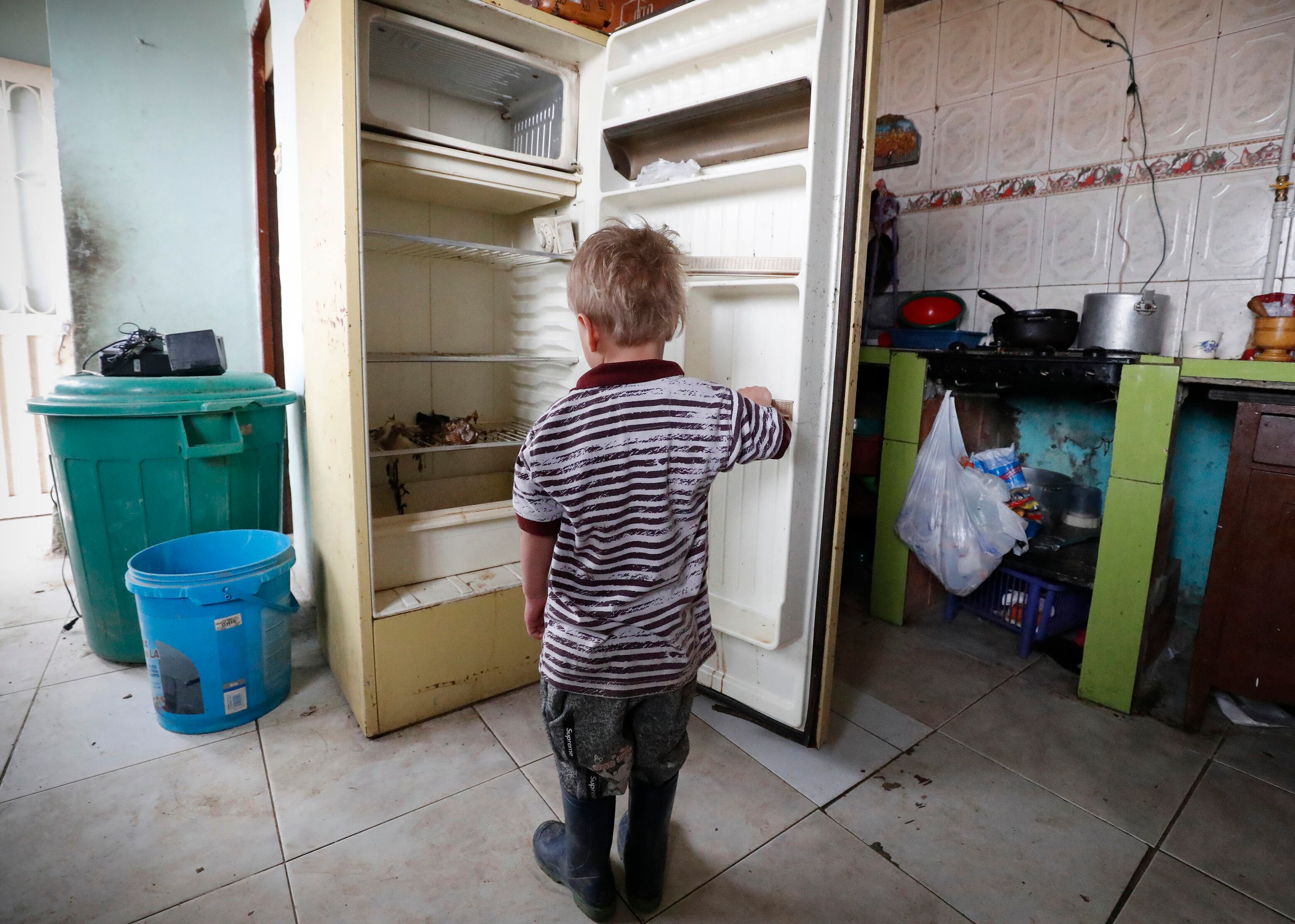 Los rostros del hambre que deja el alto costo de los alimentos