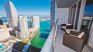 Cuando se compra un inmueble en la Florida, la comisión es cobrada por el REALTOR® al vendedor y no al comprador, una razón más para invertir en este destino.