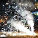 La alborada en Cali, deja varios casos de quemados con pólvora en el inicio de las fiestas decembrinas. Foto Jorge Orozco / El País.