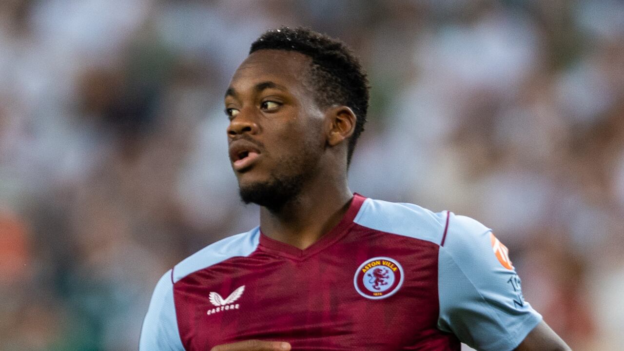 Durán recibe buenas palabras de su técnico Unai Emery.