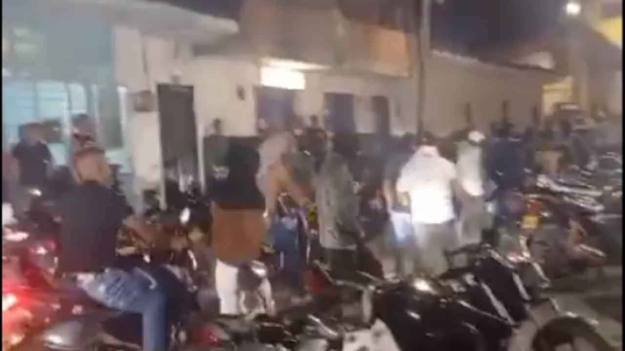 Comunidad de Caloto, Cauca, expulsó a tropas del ejército en medio de una asonada.