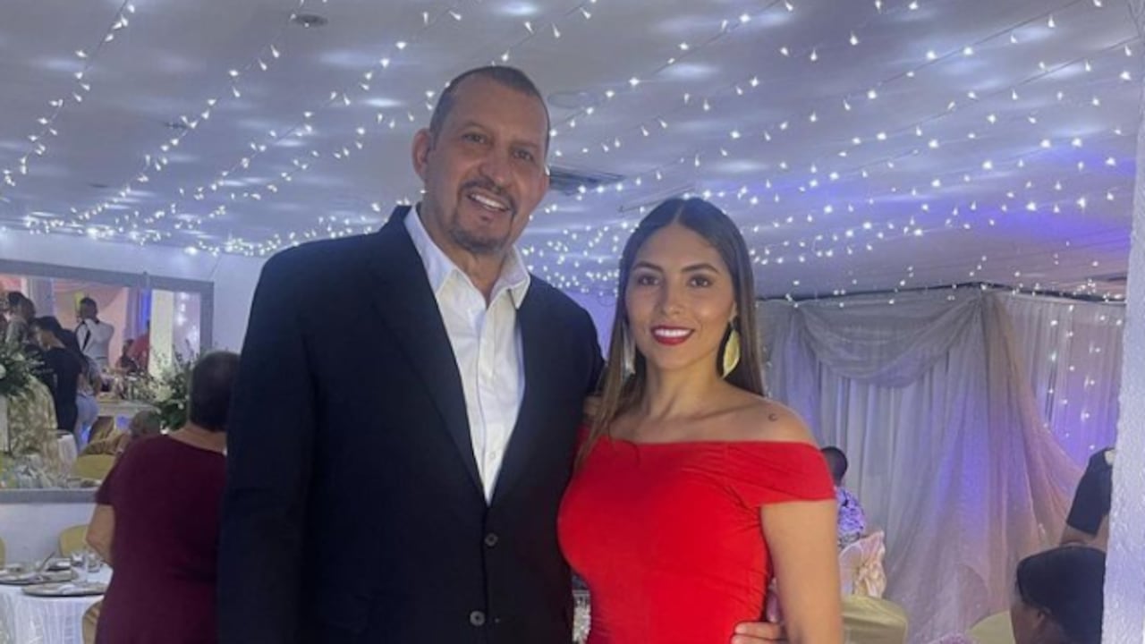 El flaco Solórzano habla de su novia 20 años menor que él.