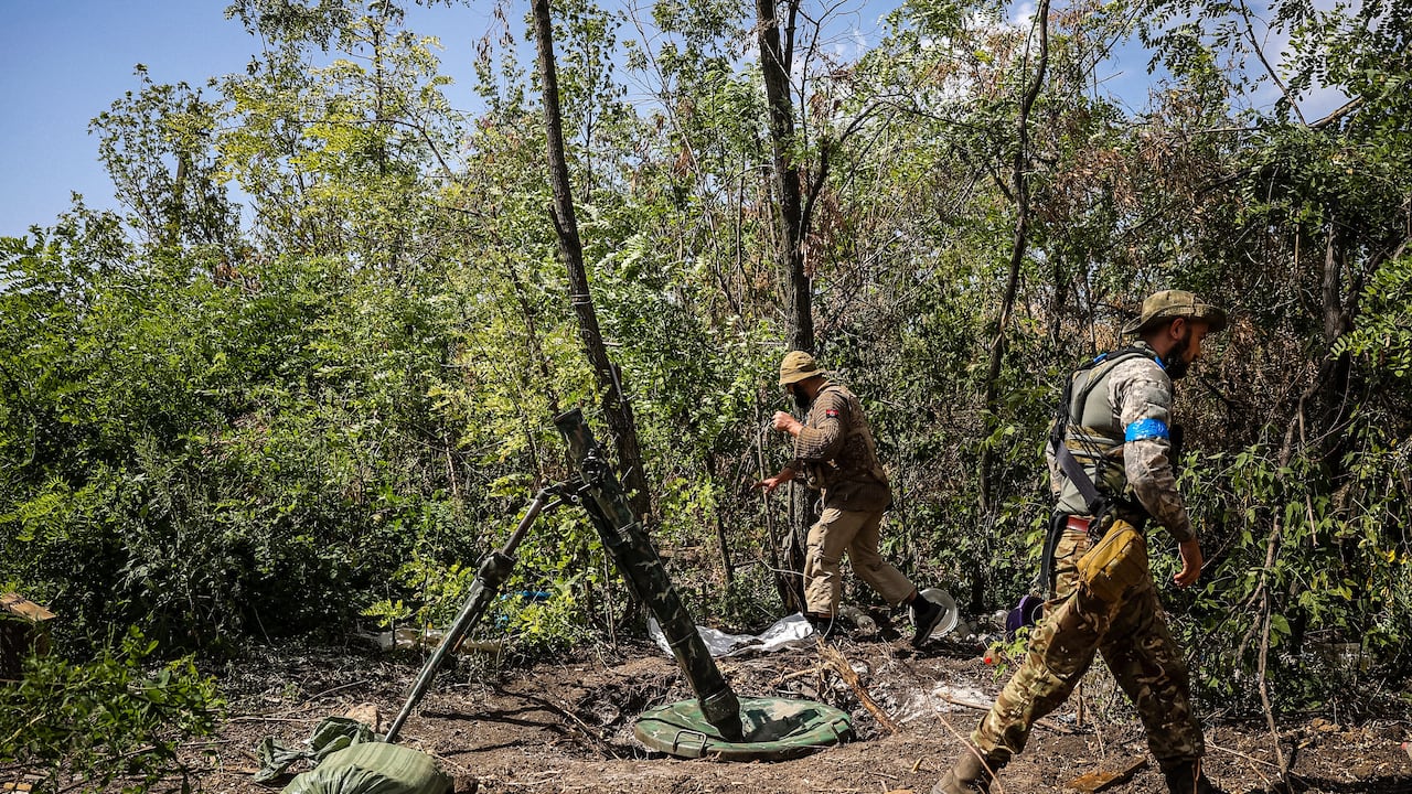 El colombiano muerto fue identificado como Jaime Muñoz Barazeta, quien habría resultado afectado luego de caer en un campo de explosivos instalados por tropas rusas.