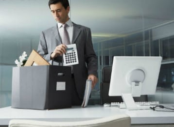 despedido, renuncia, despido