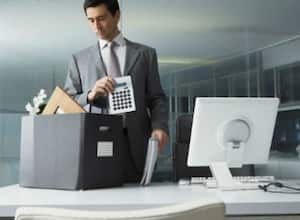 Un despedido genera depresión y angustia que puede extenderse a la familia, amigos o pareja y afectarlos negativamente.