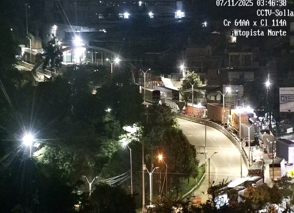 Emergencia por deslizamiento causa cierre parcial de la vía Medellín - Bogotá desde el sector de Copacabana: se recomiendan vías alternas