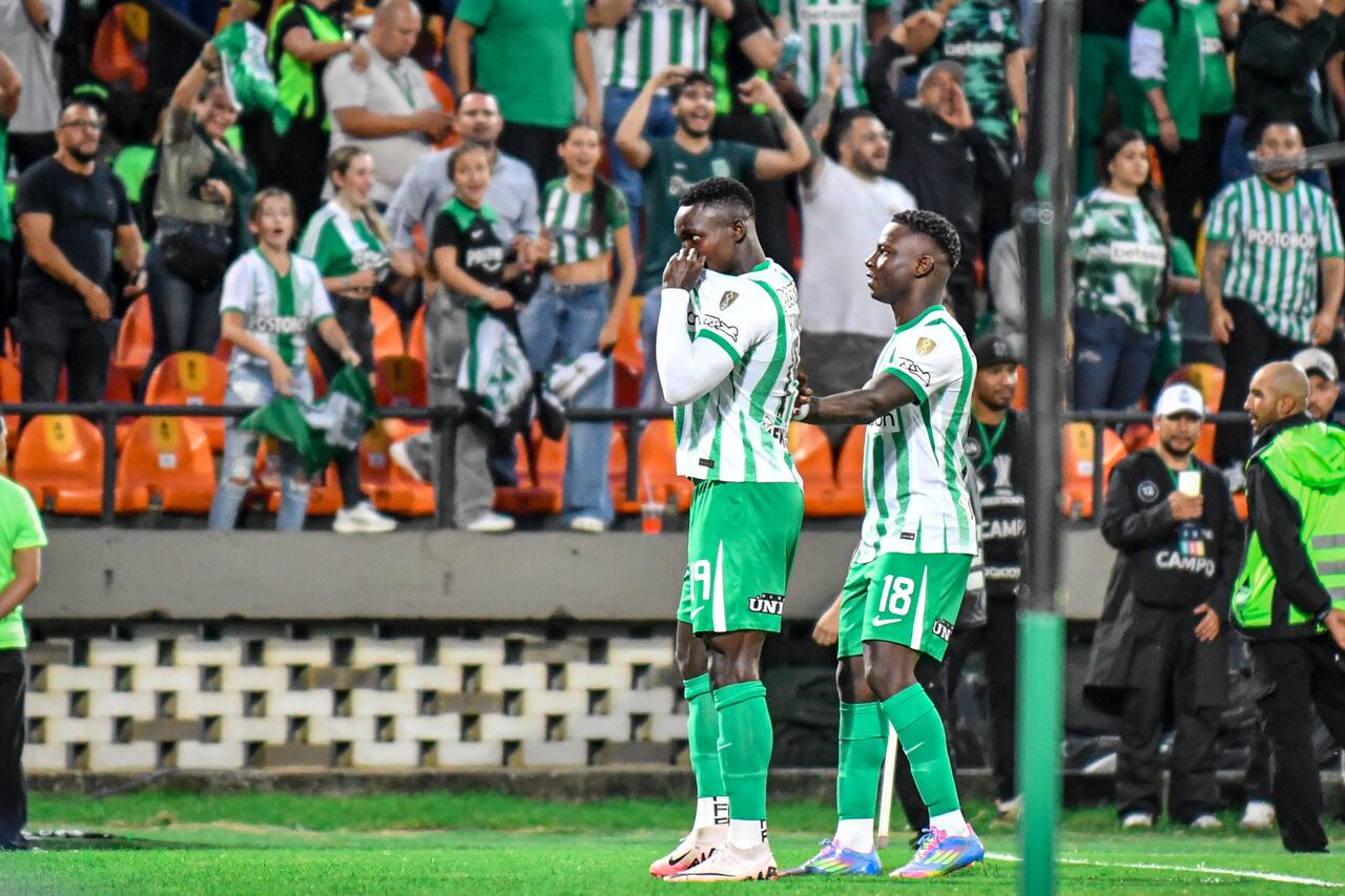 Kevin Viveros celebrando su gol ante Bahía