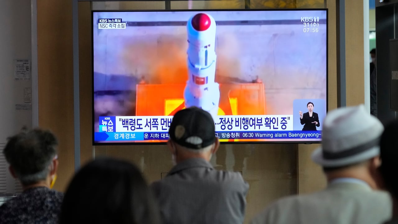 Pyongyang reconoció que su intentó había fallado y que el satélite militar de reconocimiento “cayó al mar”.