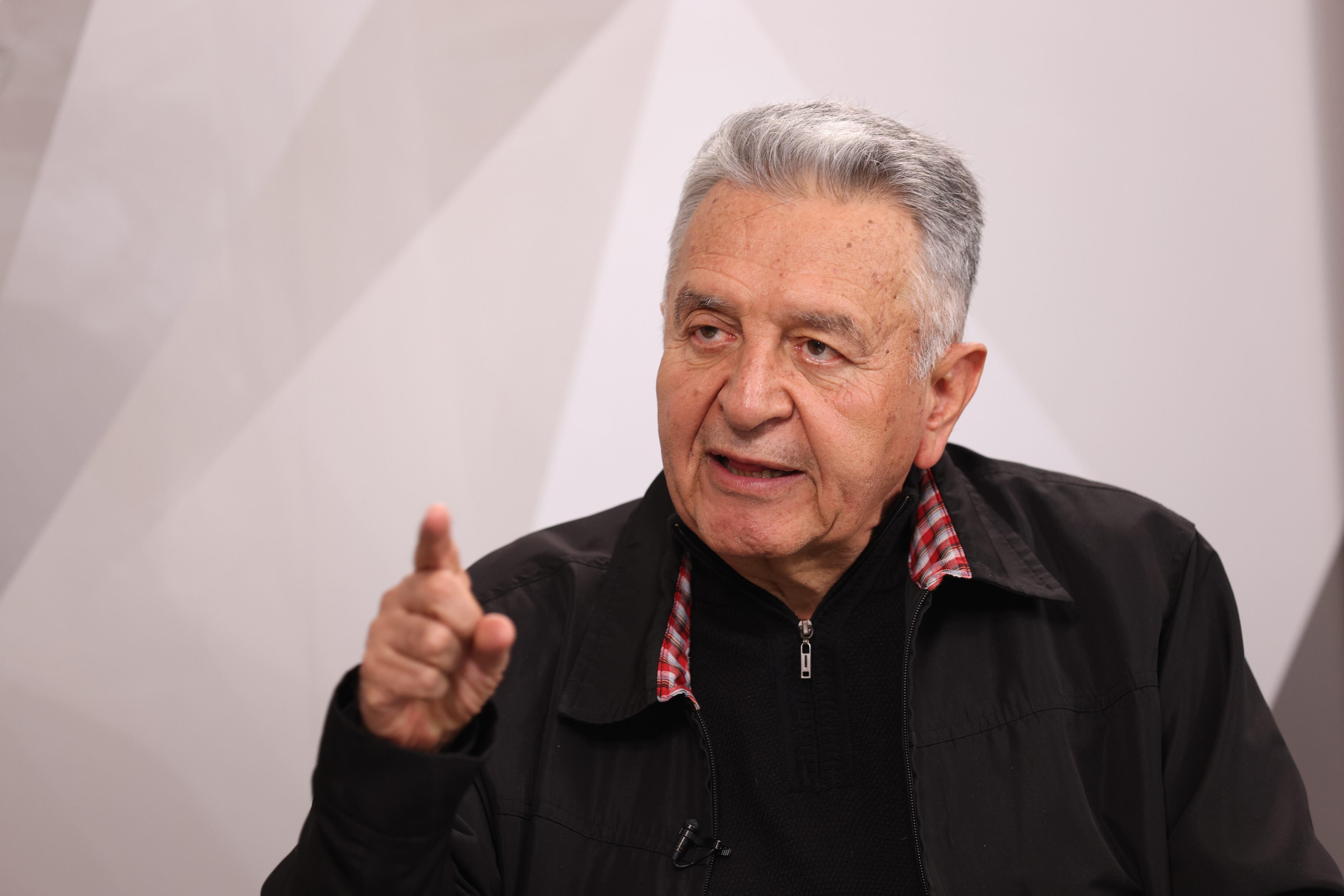 El Debate, Yesid Lancheros, director de Semana, entrevista a Lucho Garzón.