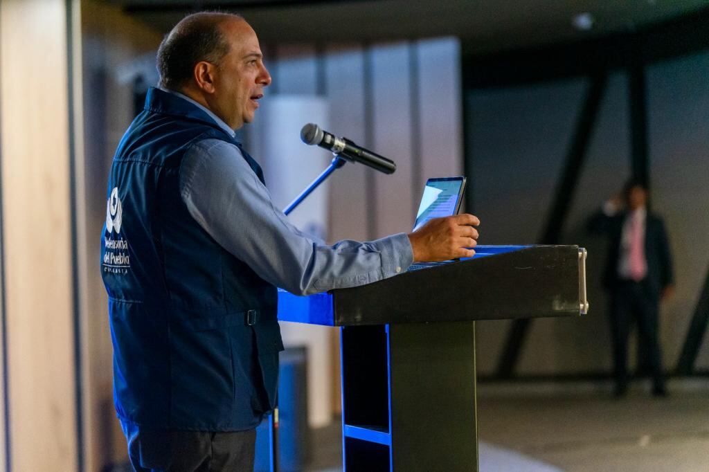 Defensor del Pueblo, Carlos Camargo Assis