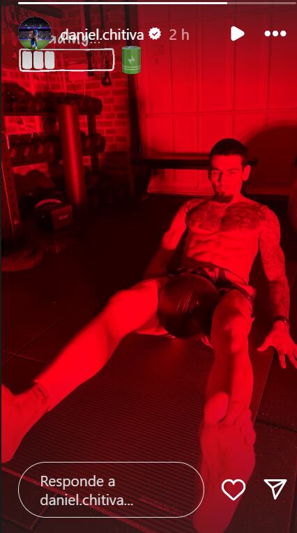 Daniel Muñoz trabajando en su regreso a las canchas con el Crystal Palace.