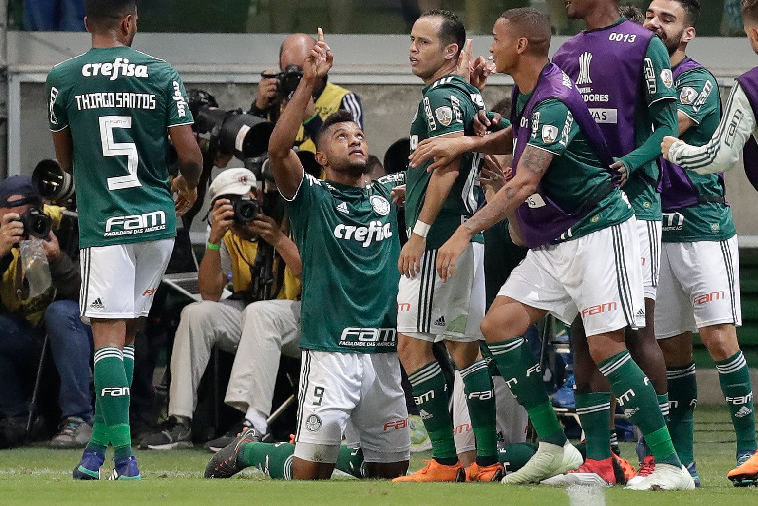 Miguel Ángel Borja tuvo una gran versión con el ahora DT de Santos Borré.