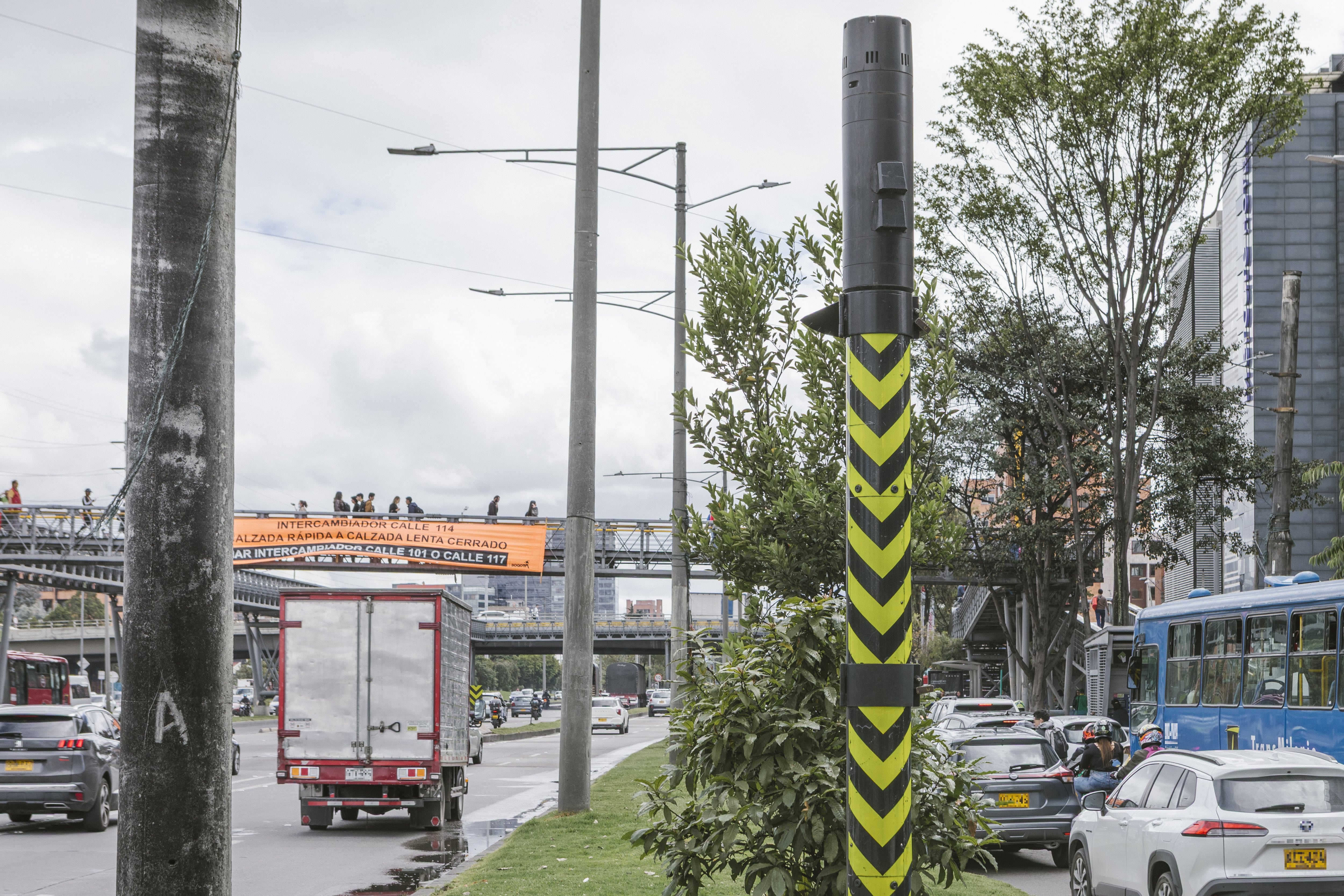La instalación de nuevas cámaras de fotodetección ha generado debate entre autoridades y representantes políticos de Bogotá.