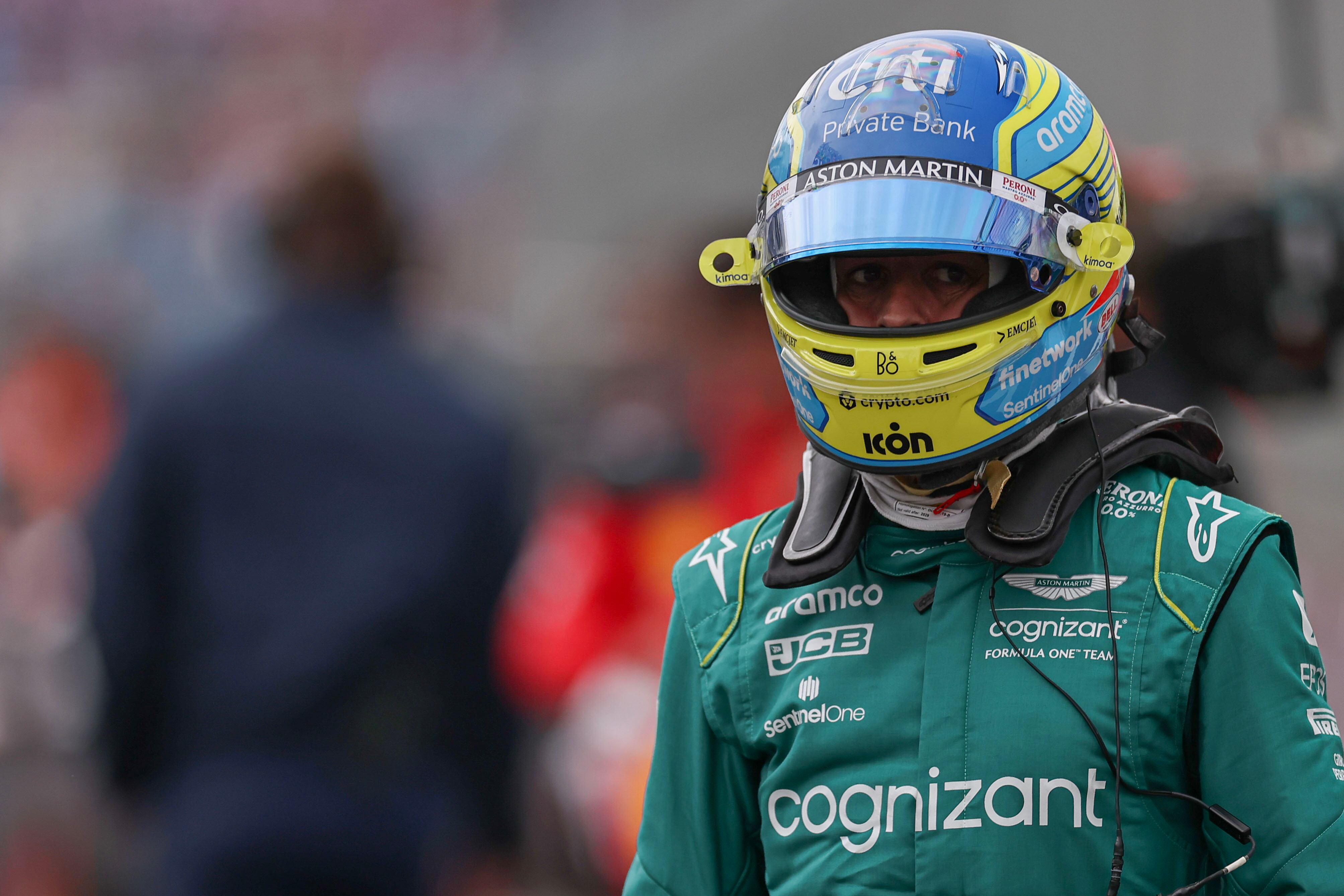 MELBOURNE, AUSTRALIA - APRIL 01: Fernando Alonso of Spain and Aston Martin Aramco Cognizant F1 Team during qualifying ahead of the F1 Grand Prix of Australia at Melbourne Grand Prix Circuit on April 1, 2023 in Melbourne, Australia. (Photo by Qian Jun/MB Media/Getty Images)
