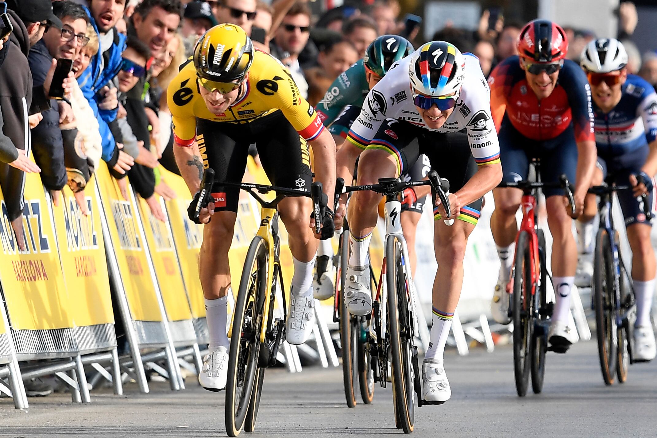 Primoz Roglic se quedó con la primera etapa