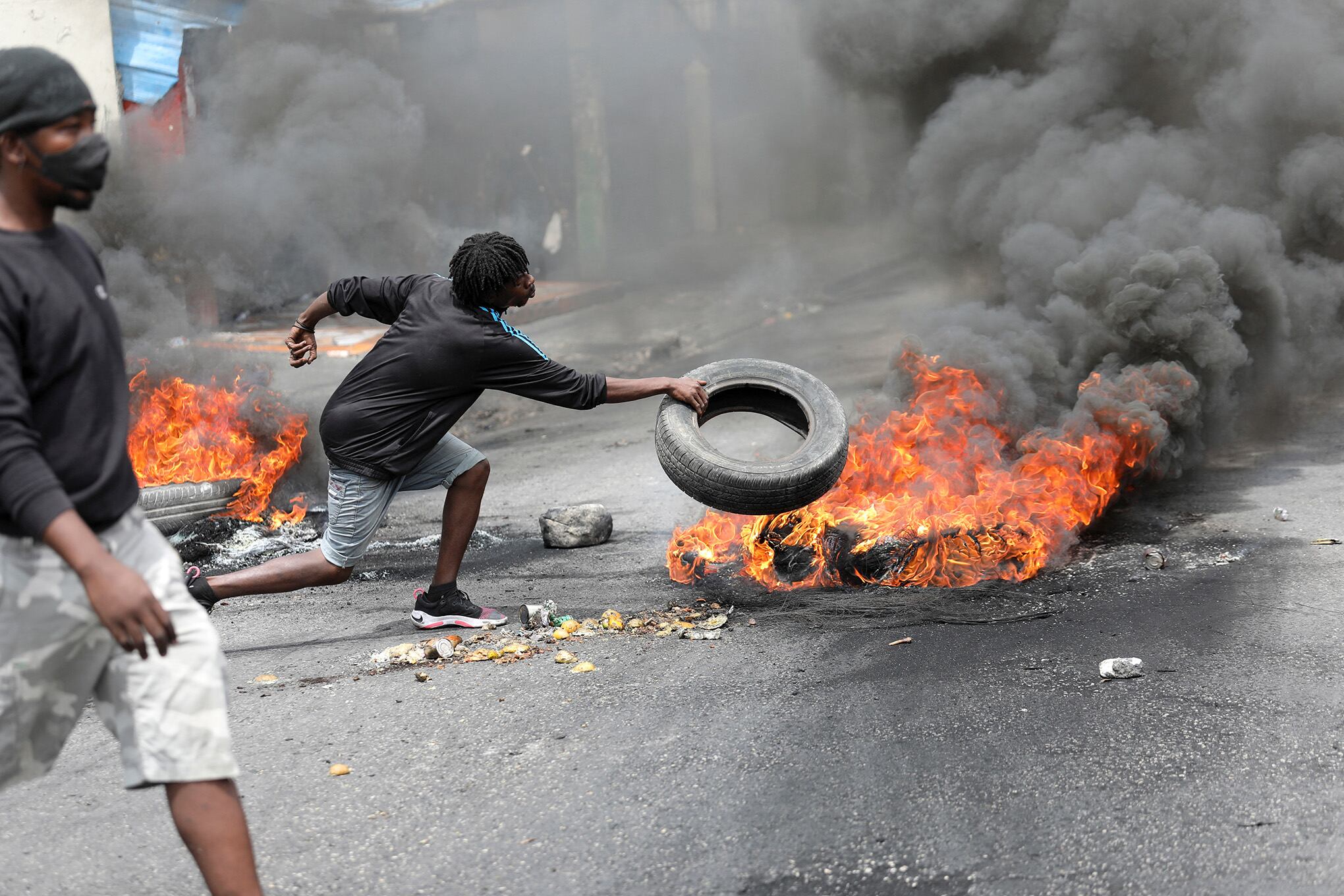 protestas y quemas en Haiti.